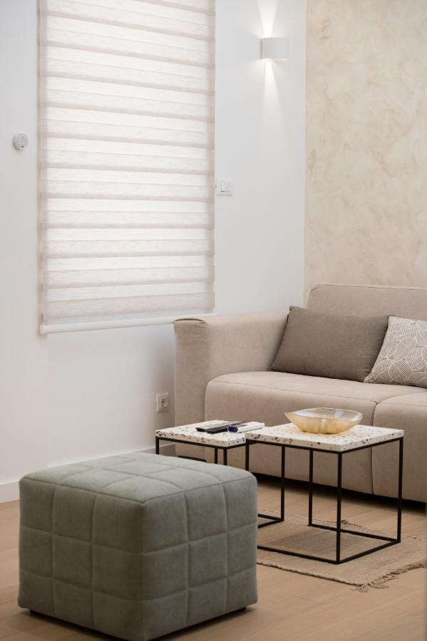 Lalu Apartment *